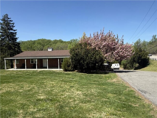 property at 5 Copes Ln