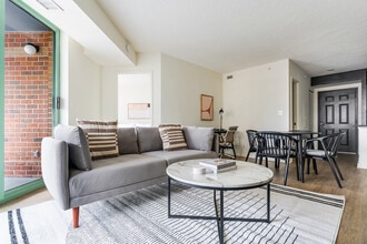 4650 Washington Blvd in Arlington, VA - Building Photo - Building Photo