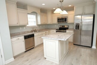 4145 Bright Creek Rd in Hahira, GA - Building Photo - Building Photo