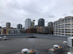 66 Bell St, Unit 25 in Seattle, WA - Building Photo - Building Photo