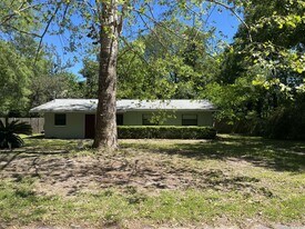17451 Southside Ct in High Springs, FL - Building Photo