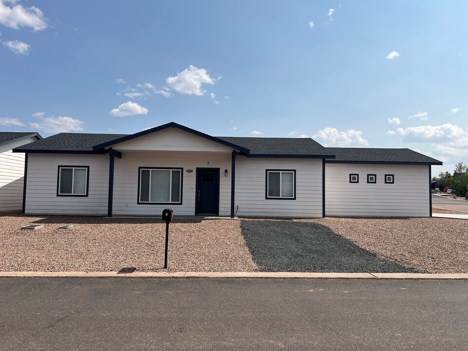 2197 Lyon Crest Rd in Snowflake, AZ - Building Photo