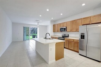 8517 Canyon Creek Trail in Parrish, FL - Building Photo - Building Photo