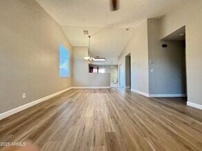 9349 W Runion Dr in Peoria, AZ - Foto de edificio - Building Photo