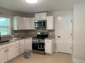 106 Keloy St in Spartanburg, SC - Building Photo - Building Photo