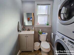 229 Chestnut Hill Ave, Unit 1 in Boston, MA - Building Photo - Building Photo