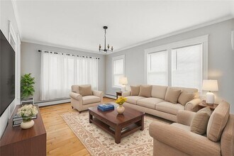 134 Flint Ave in Cranston, RI - Building Photo - Building Photo