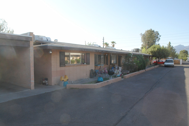 4520 E Fairmount in Tucson, AZ - Building Photo - Building Photo