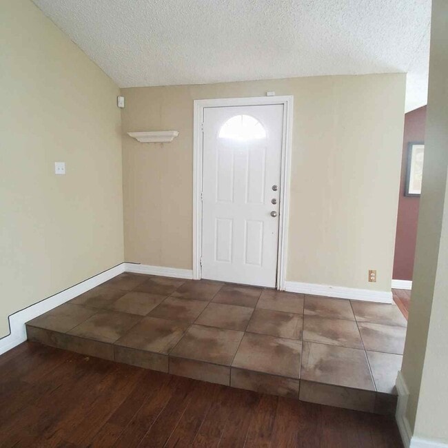 9807 Delta Ridge Dr in Converse, TX - Building Photo - Building Photo