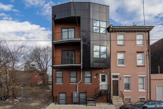 717 N 41st St in Philadelphia, PA - Foto de edificio - Building Photo