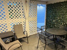 11334 74th Ave in Seminole, FL - Building Photo