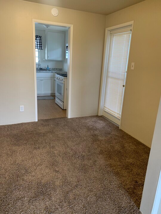 905 Baldwin Rd, Unit Susan Wyatt in Bakersfield, CA - Building Photo