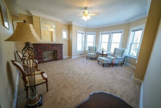 3927 Kirk St in Skokie, IL - Building Photo - Building Photo