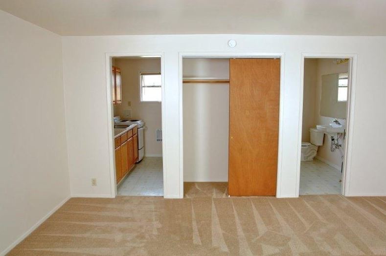 Riviera Apartments in Renton, WA