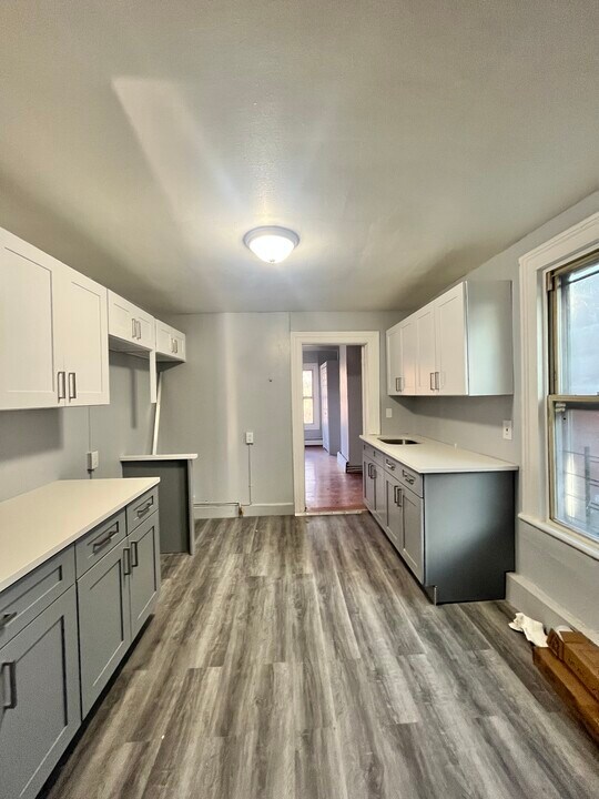 56 Atlantic St, Unit 1 in Jersey City, NJ - Foto de edificio