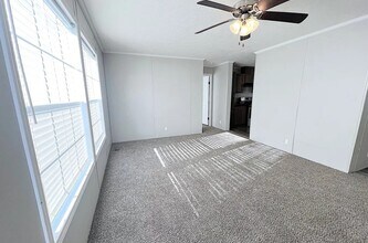 6581 Hillcrest Dr in Holly, MI - Foto de edificio - Building Photo