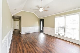 5833 S Newberry Ln in Memphis, TN - Building Photo - Building Photo