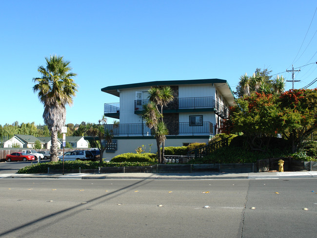 1205 W 5th St in Benicia, CA - Building Photo - Building Photo