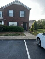 138 Oak Valley Cir in Smyrna, TN - Building Photo