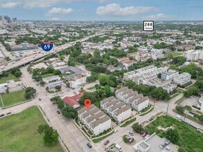 4711 San Jacinto St in Houston, TX - Building Photo - Building Photo