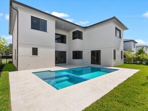 19602 NE 14th Ct in Miami, FL - Building Photo - Building Photo