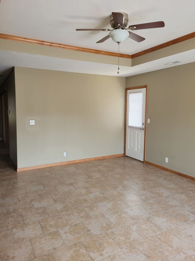 1109 Kimmy Ln in Warrensburg, MO - Building Photo - Building Photo