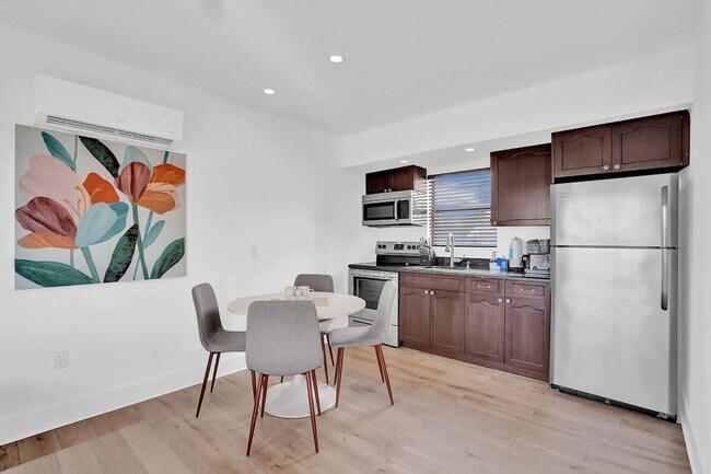 333 Walnut St, Unit ID1312663P in Hollywood, FL - Building Photo - Building Photo