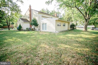 1016 Eagle Ln in Cherry Hill Township, NJ - Building Photo - Building Photo