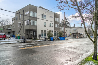 1922 NW 65th St in Seattle, WA - Building Photo - Building Photo