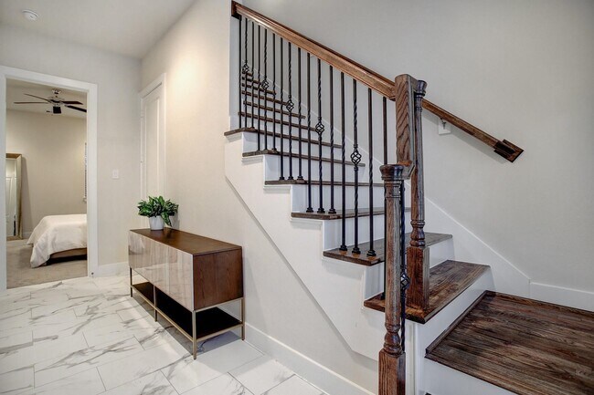 property at 2926 Alice St