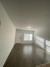 213 Evans St in Huntsville, AR - Building Photo - Building Photo