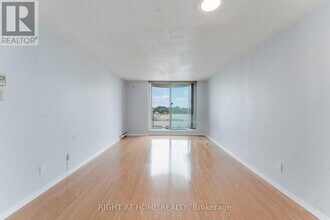 1440 Heron Rd in Ottawa, ON - Building Photo - Building Photo