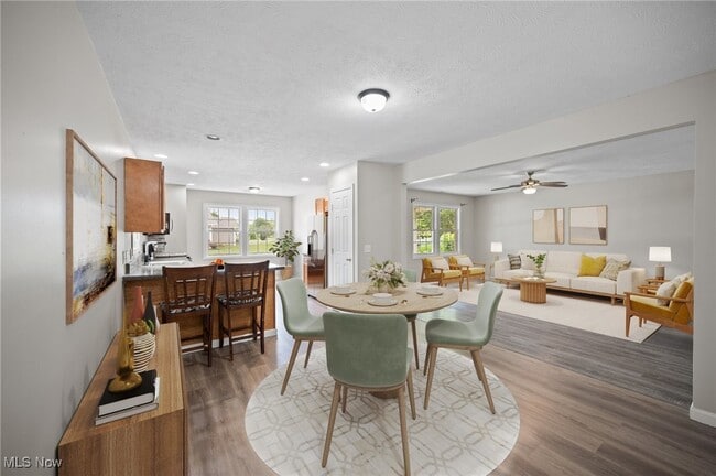 3031 Logan Ln N in Rock Creek, OH - Building Photo - Building Photo