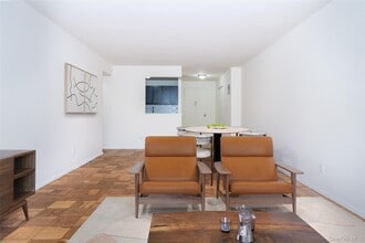 125 Lake St in White Plains, NY - Building Photo - Building Photo