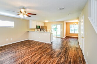 1571 N Whitney St in St. Augustine, FL - Building Photo - Building Photo