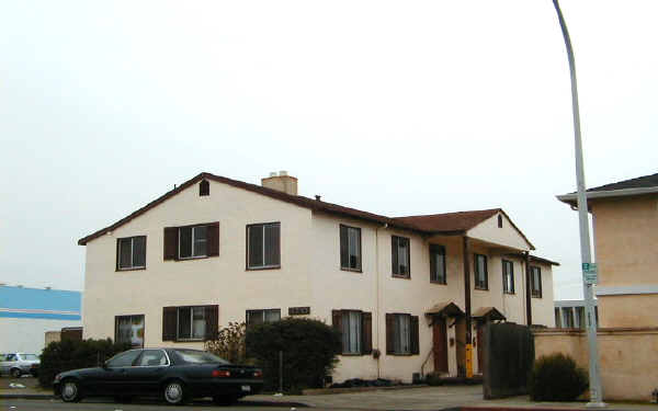 3810 Macdonald Ave in Richmond, CA - Building Photo - Building Photo