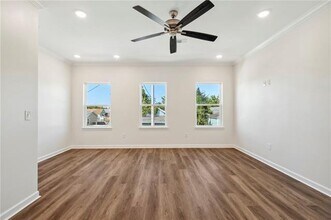 2360 N Robertson St in New Orleans, LA - Foto de edificio - Building Photo