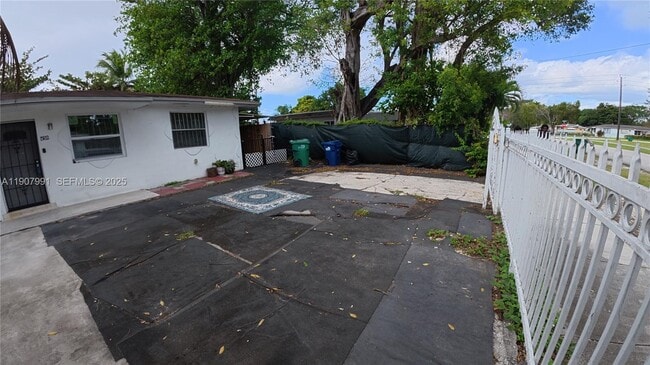 15812 NW 39th Ct in Miami Gardens, FL - Building Photo - Building Photo