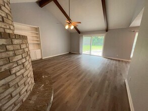 27226 W Pyeatt Ln in Conroe, TX - Building Photo - Building Photo