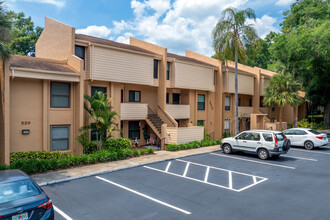 Cranes Roost Village Condominiums in Altamonte Springs, FL - Building Photo - Building Photo