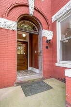 8 R St NW, Unit Bedroom #4 in Washington, DC - Building Photo - Building Photo