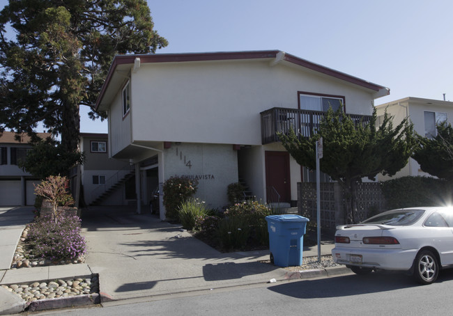 1114 Chula Vista Ave in Burlingame, CA - Foto de edificio - Building Photo