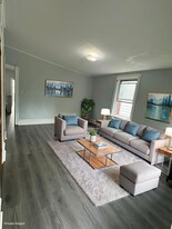 4660 Castor Ave, Unit 2nd in Philadelphia, PA - Building Photo