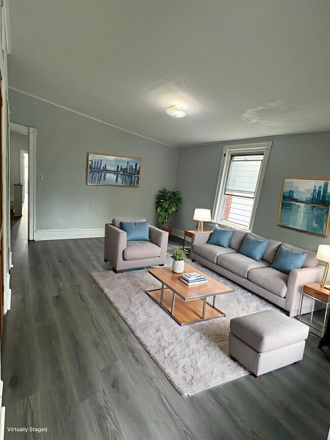 4660 Castor Ave, Unit 2nd