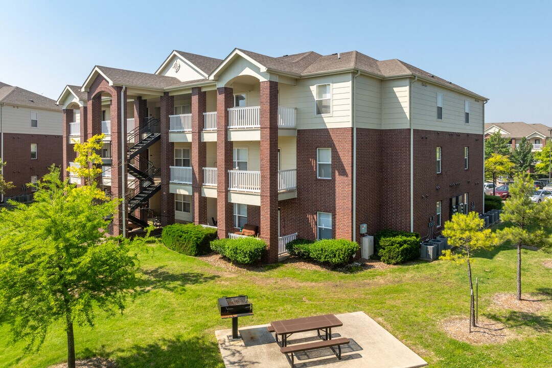 The Greens on Aspen in Broken Arrow, OK - Building Photo