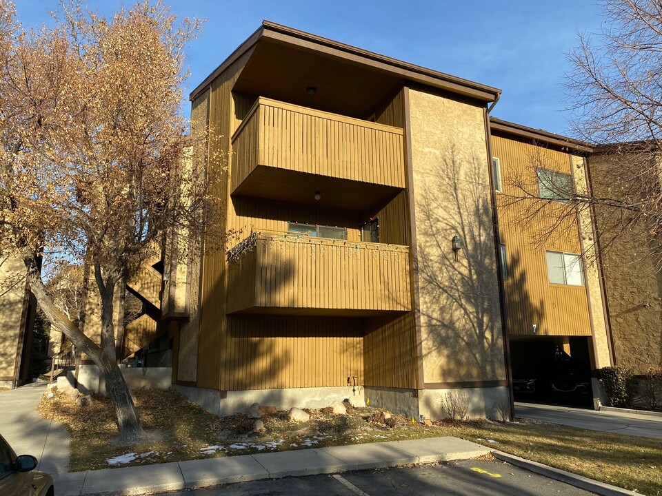 658 W Jefferson Cv in Sandy, UT - Foto de edificio