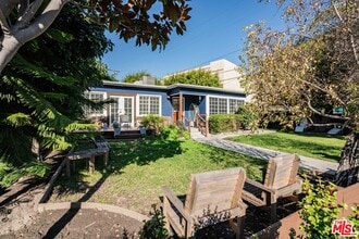 12413 Beatrice St in Los Angeles, CA - Building Photo - Building Photo