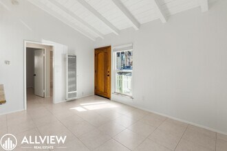 207 Oswego Ave in Huntington Beach, CA - Building Photo - Building Photo