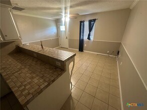 1609 Meadowview Dr in Port Lavaca, TX - Building Photo - Building Photo