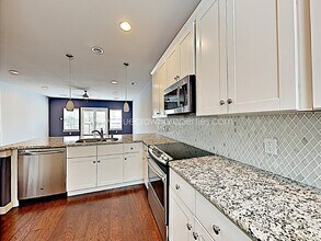 5903 Lindell Ave in Dallas, TX - Building Photo - Building Photo